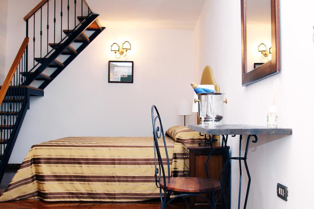 Palazzo Magnocavallo B&B Neapol Pokoj fotografie