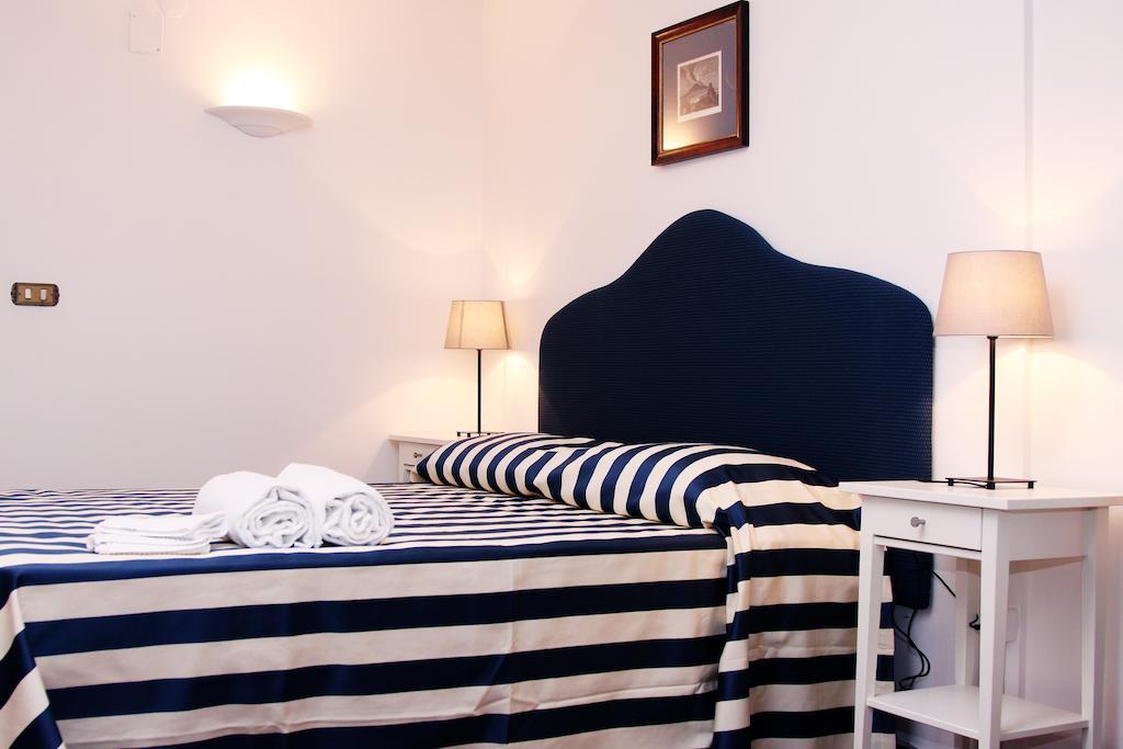 Palazzo Magnocavallo B&B Neapol Pokoj fotografie